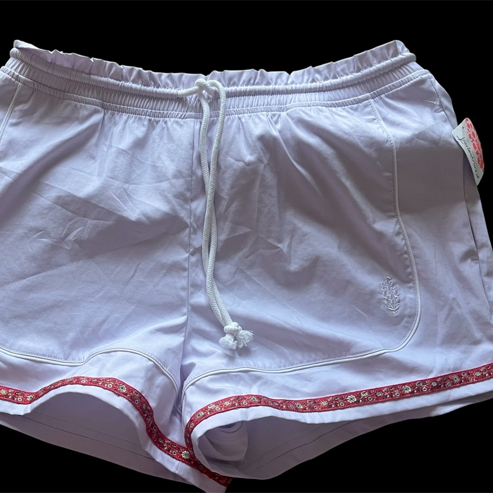 We The Free White Athletic Shorts with Red Floral Trim size large brand new